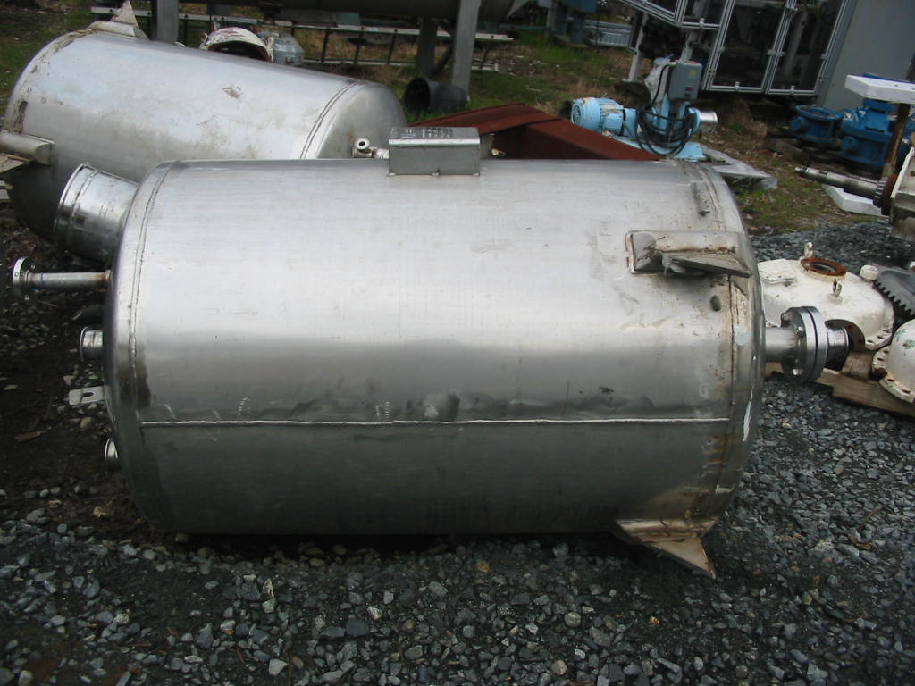 200 Gallon  Vertical Stainless Steel Tank